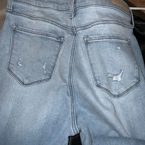 👖 CELLO Distressed Frayed Hem Straight Leg Jeans 👖 - Picture 4 of 8